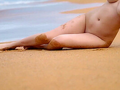 Lola Johnson - Castaway With No One