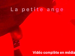 Mym Petite Ange / Blonde Baise Et Vide Les Couille A La Salle De Sport Dans Les Toilettes Public