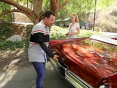Roadside Assistance - Kendra Sunderland