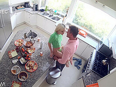 Stepsis Fucked In Kitchen On Thanksgiving - SpyFam