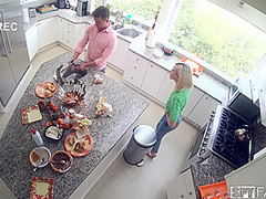 Stepsis Fucked In Kitchen On Thanksgiving - SpyFam