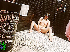 I Masturbate In My Jack Da Shower