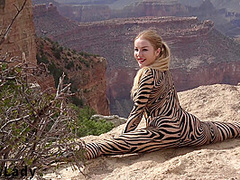 Contortion Performance On Grand Canyon - Watch4Fetish