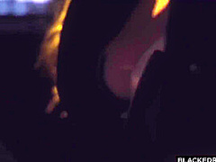 Looking For Trouble - Kenzie Anne