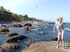 Flexible Beauty On The Beach - Watch4Fetish