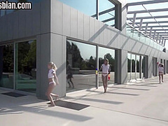 Les petite teen ***asstoyed outdoor by her best friends