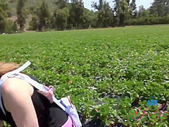 Fiona Sprouts - Farm Date
