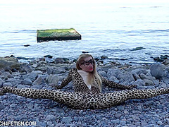 Beach Feeling In Zentai - Watch4Fetish