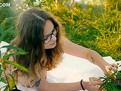 Girl Cant Resist Sexual Drive And Gets Drilled By Old Guy