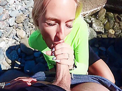 Horny Teen Blowjob Big Cock Boyfriend Outdoor