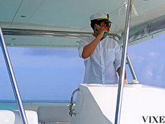 Gorgeous Having Intense Sex On Desert Island On Pornhd With Gianna Dior