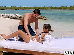 Gorgeous Having Intense Sex On Desert Island On Pornhd With Gianna Dior