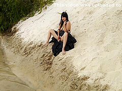 Didlo Masturbation On The Beach