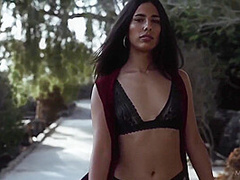 Sherezade - The Red Cape