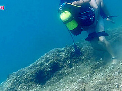 I fuck his *** Under the Water
