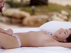 Kiki - Ginas Weakness For Cute Girls - Gina Gerson