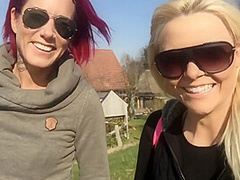 Offentlich Am Elbstrand 2 Madels - 2 Orgasmen - Bibi Xxx