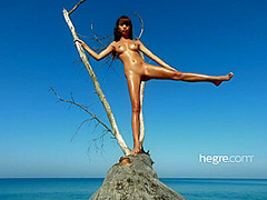 Jessa Life Is A Nude Beach 2
