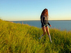 Risky Public Creampie In Nature!