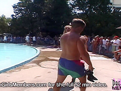 Behind The Ropes And Close Up At Nudes A Poppin