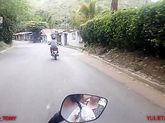 Yulieth Gomez All Horny In The River Masturbates And Sucks Me Rich Yulieth Gomez 在河里自慰和吸我的所有角质 Yuli