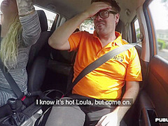 Cowgirl curvy MILF public pussyfucked in car outdoor