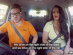 Bigass and bigtits curvy MILF public outdoor fucked in car