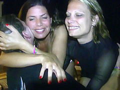 Mdh User Vor Dem Club Outdoor Abgemolken! I Love Ibiza!