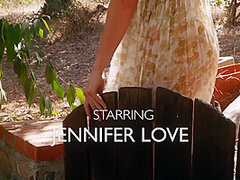 Casual Afternoon With Jennifer Love