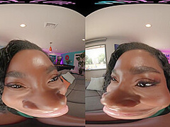 Ebony bombshell plays with her pussy in virtual reality