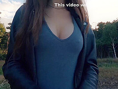 Boobwalk: Wiggly Overboob #2