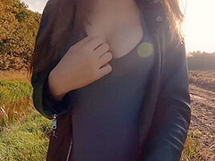 Boobwalk: Wiggly Overboob #2