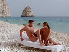 Sonya Searches For Last Fling Before Going Home To Bf