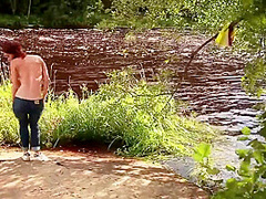 Famegirls - Diana By The River