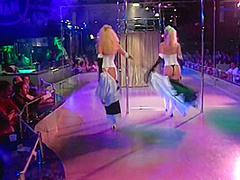 Blondage1 - Part4 S04 With Janine Lindemulder And Julia Ann