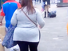 Candid sexy mature bbw in wedge sandals