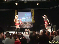 Cocksharing Show on Stage