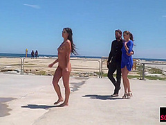 Public naked babe walks outdoor to satisfy mistress n master