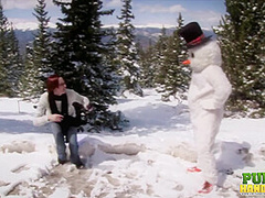 Helpless Brandi de Lafey Strokes A Lonely Snowman - Public Handjobs