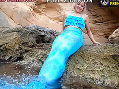Mermaid Slut Seduces Me To Suck My Dick While I Was Sailing With Friends