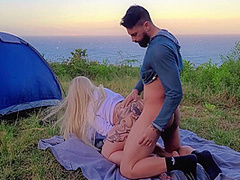 Sexo Arriscado Casal Amador Real Fodendo Em Acampamento 520 9 Min With Lina Paige