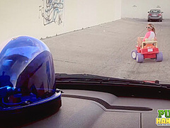 Jessa Rhodes gets pulled over and jerks off a cop - Public Handjobs