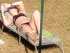Teen Sister moving leg's
