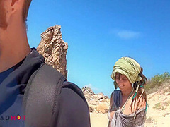 Gostosa Com Tesao Quer Foder Em Praia Publica Famosa 7 Min With Dread Hot