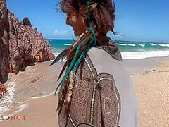 Gostosa Com Tesao Quer Foder Em Praia Publica Famosa 7 Min With Dread Hot