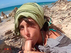Gostosa Com Tesao Quer Foder Em Praia Publica Famosa 7 Min With Dread Hot