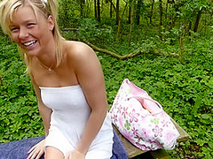 Bibi Xxx In Tenny- Flittchen!!! Im Freien Anal Gebumst!