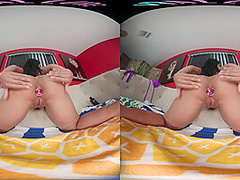 Sexy Columbian babe fucks her ass with a toy in VR