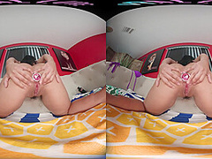 Sexy Columbian babe fucks her ass with a toy in VR