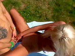 Spanner Fickt Geile Blonde Beim Sonnenbaden